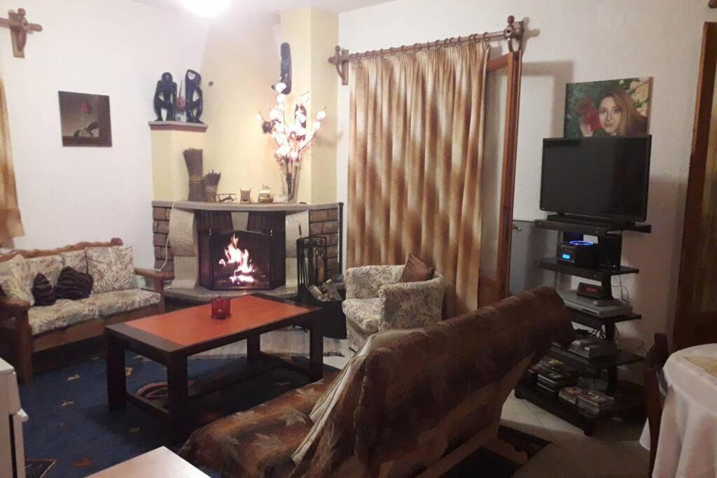 Appartement Efis House à Kalívia Extérieur photo