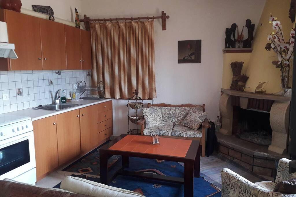 Appartement Efis House à Kalívia Extérieur photo