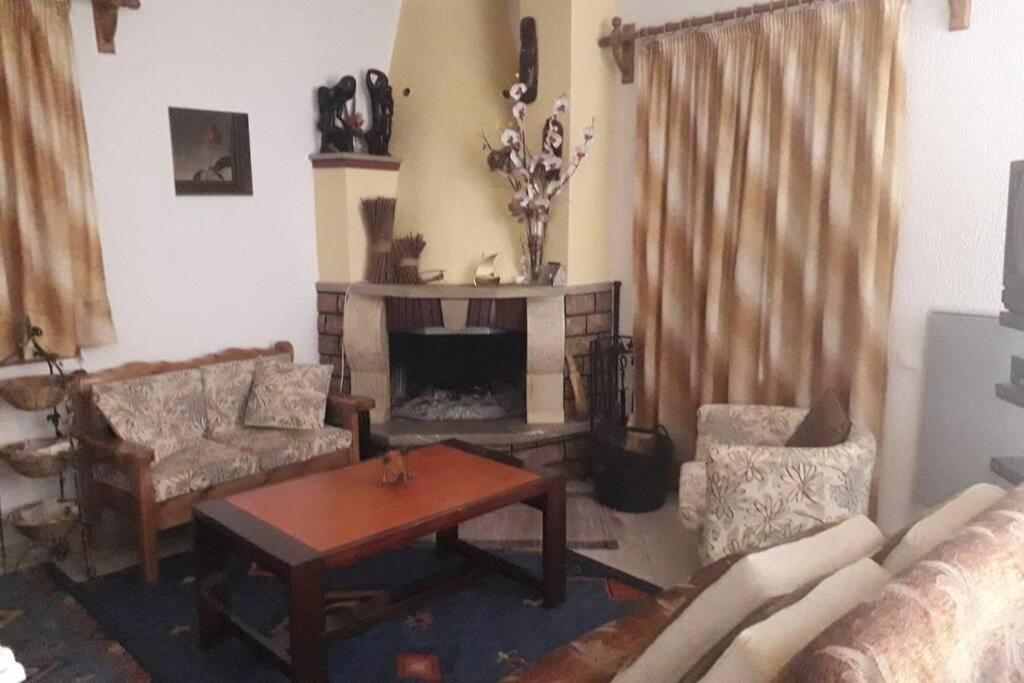 Appartement Efis House à Kalívia Extérieur photo